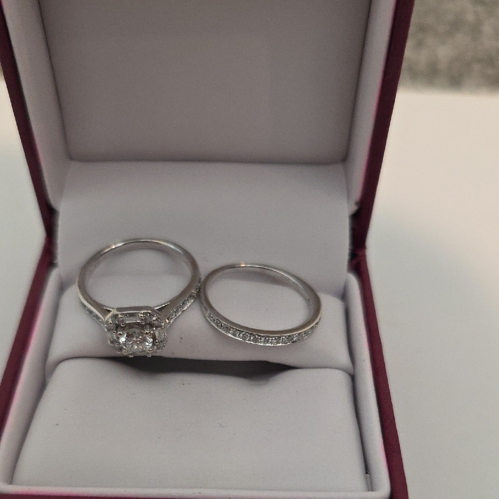 Wedding Ring Engagement Ring Set - image 2